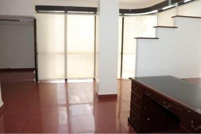 60-meter semi-furnished office, offices with ocean views. includes: 1 parking space, air conditionin