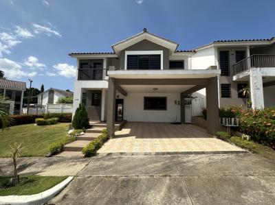 135996 - Brisas del golf - houses