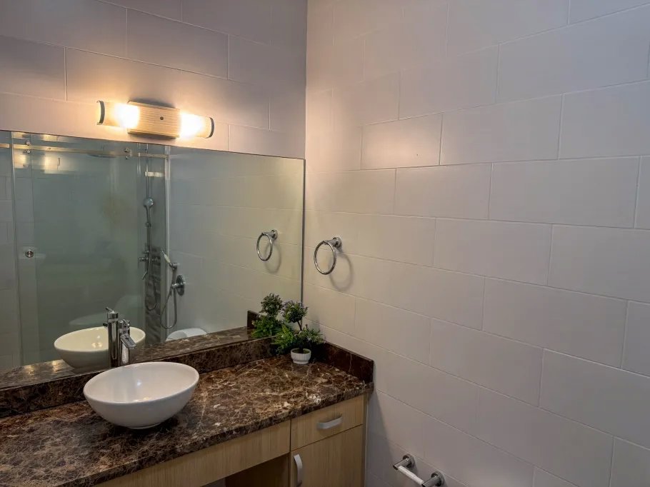 Apartment for sale in causeway of amador, Isla Perico, ph brisas de amador
