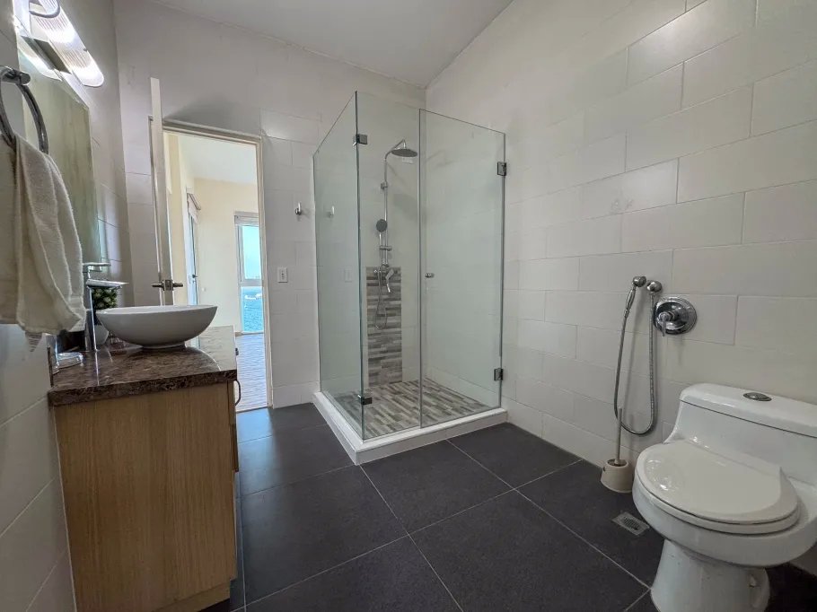 Apartment for sale in causeway of amador, Isla Perico, ph brisas de amador