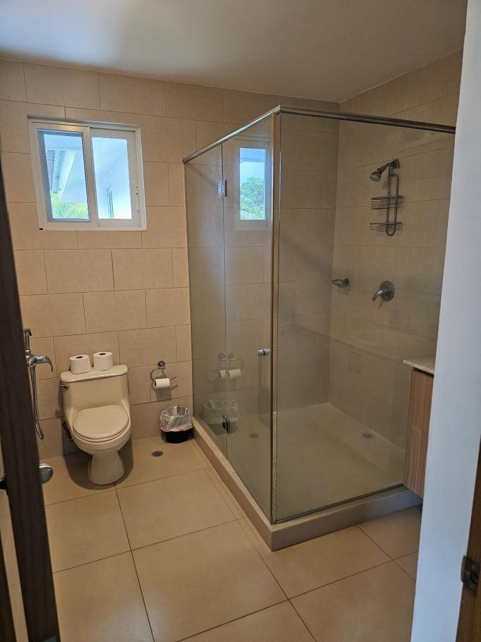 Alquiler de casa en bijao beach club & residences