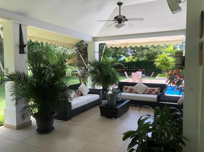 Alquiler de casa en bijao beach club & residences