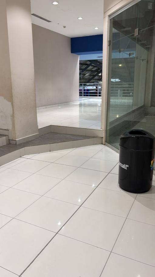 Alquiler de local comercial en megamall, panamá este