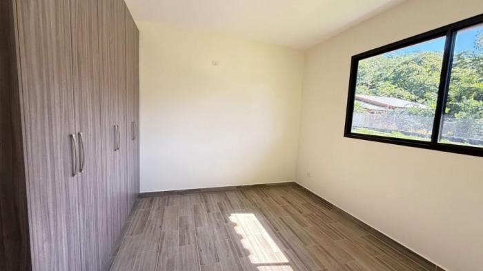 Venta de casa en residencial villa natalia en david