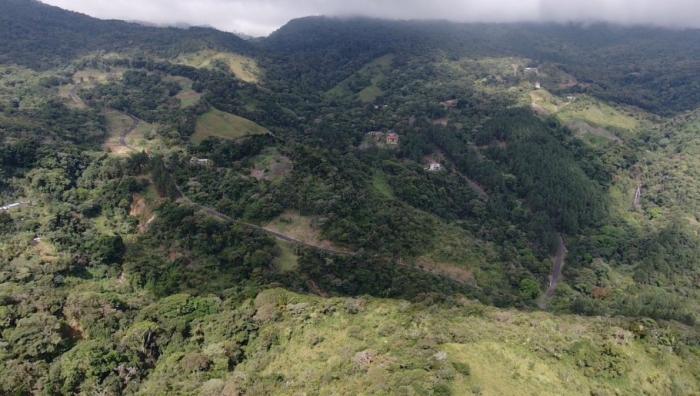 Venta de terreno en altos de maria
