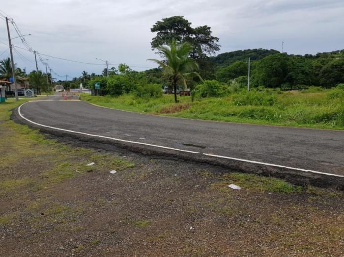 Venta de terreno frente al mar en colón, nombre de dios