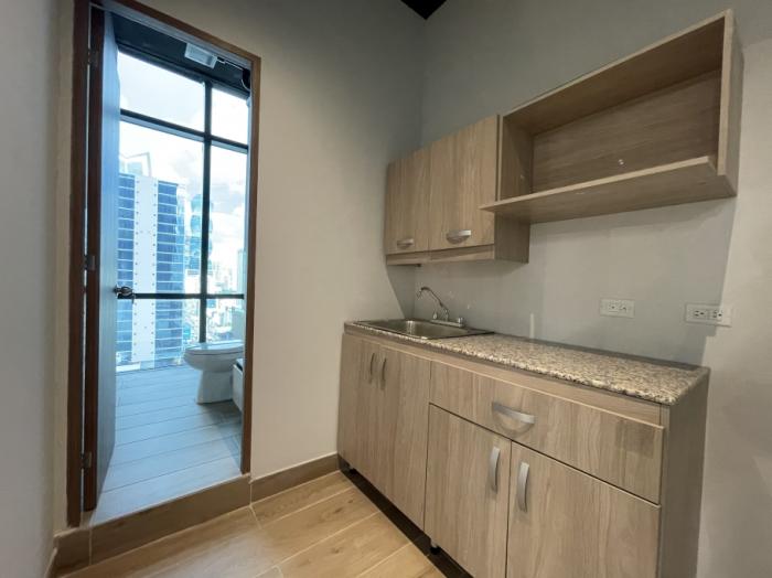 Alquiler de oficina amoblada en tower financial center, calle 50