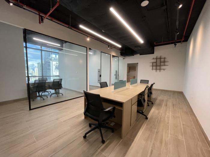 Alquiler de oficina amoblada en tower financial center, calle 50