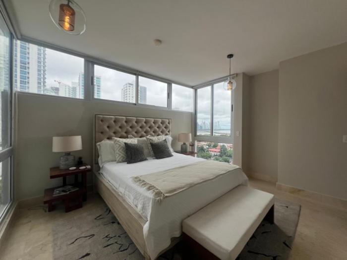 Venta de apartamento en torre panorama, coco del mar
