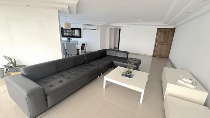 Venta de apartamento ph rocamar, 227.66 m2