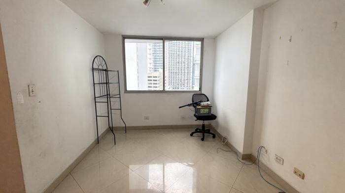 Venta de apartamento ph rocamar, 227.66 m2