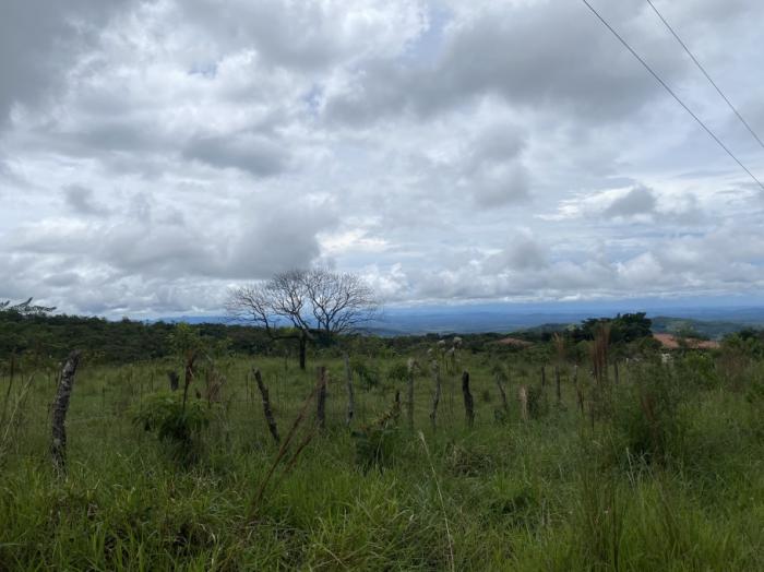 Scenic one-hectare homesite near boquete and lucero golf club