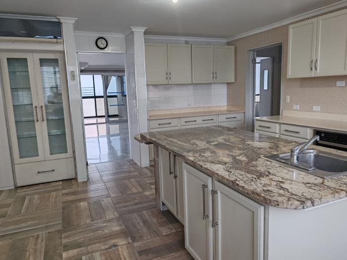 Venta de penthouse en pacific shore 