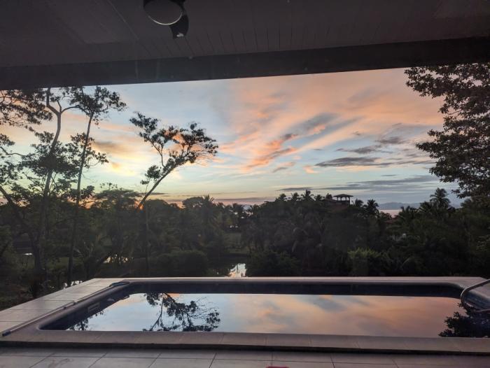 Se vende: hermosa propiedad en lago bay, santa catalina.