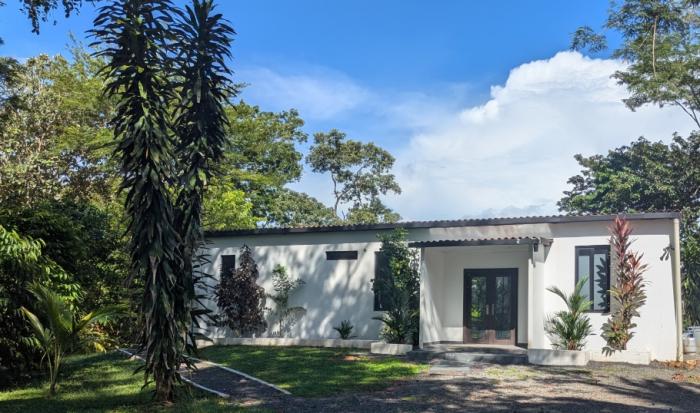 Se vende: hermosa propiedad en lago bay, santa catalina.