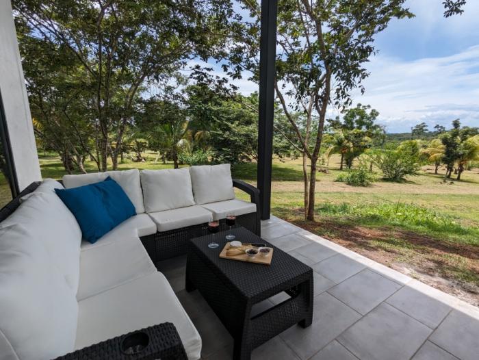 Se vende: hermosa propiedad en lago bay, santa catalina.