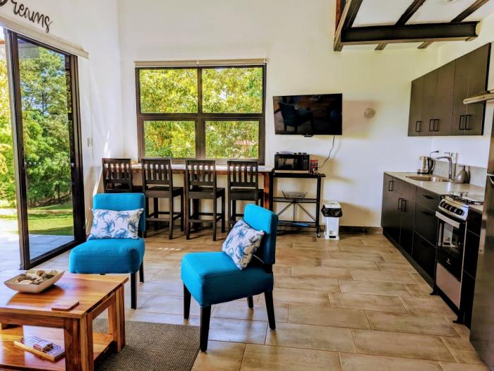 Se vende: hermosa propiedad en lago bay, santa catalina.
