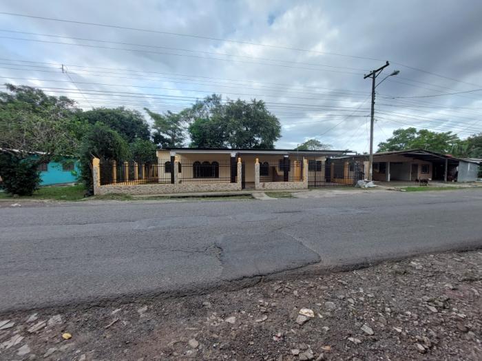 Vendo casa en via principal la mitra chorrera