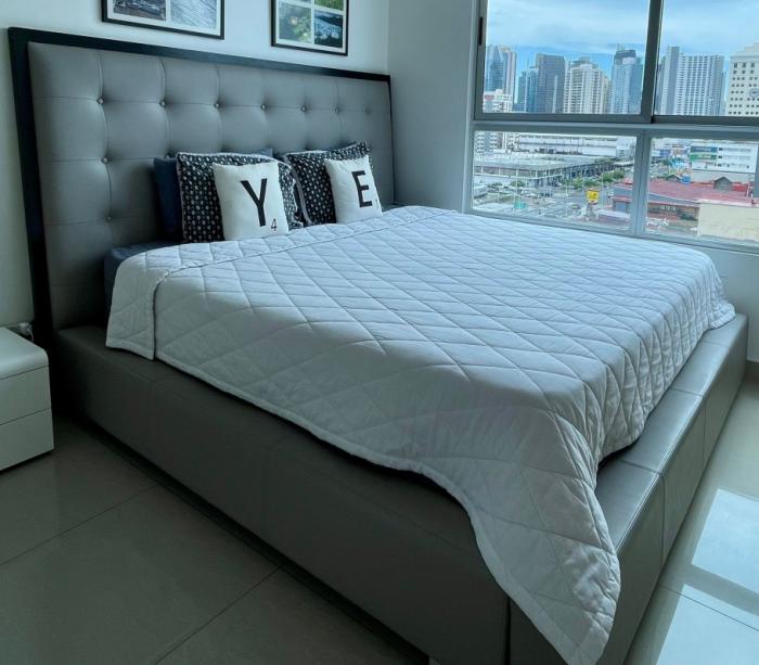 Venta de apartamento semiamoblado ph rainbow tower