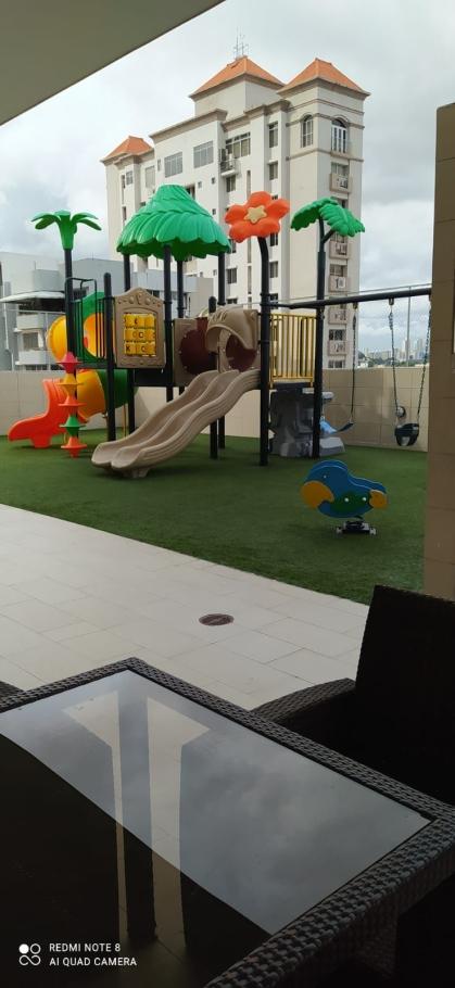 Venta de apartamento semiamoblado ph rainbow tower