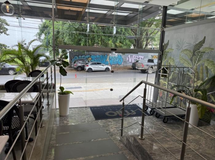 Venta de hotel en zona bancaria de panama