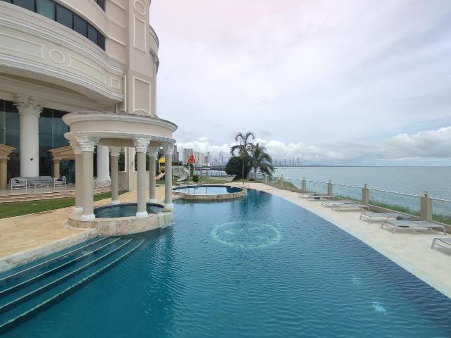 Venta de apartamento en venetian tower 