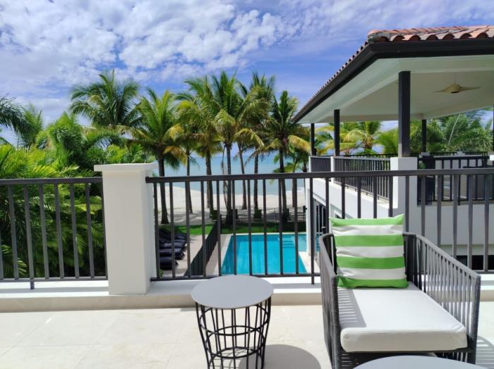 Venta de casa en buenaventura, río hato