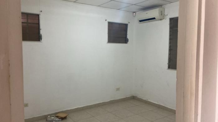 Se alquila casa en la chorrera