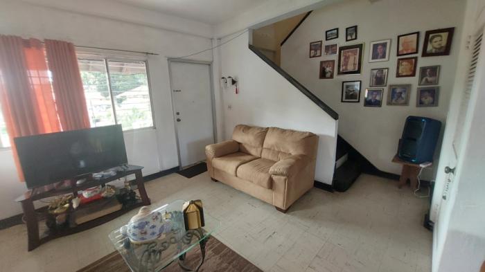 Venta de casa en el espinar, colón