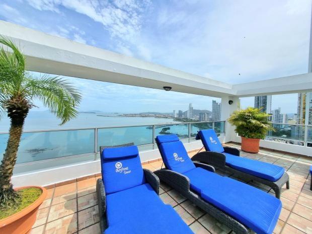 Venta de apartamento vacío en ave. balboa, panamá
