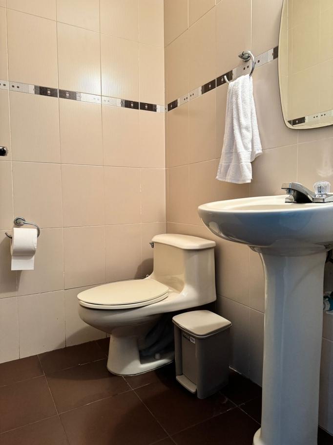 Venta de apartamento vacío en ave. balboa, panamá