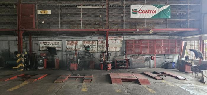 Venta de galera comercial ubicada en santa ana, calle estudiante, ancón.