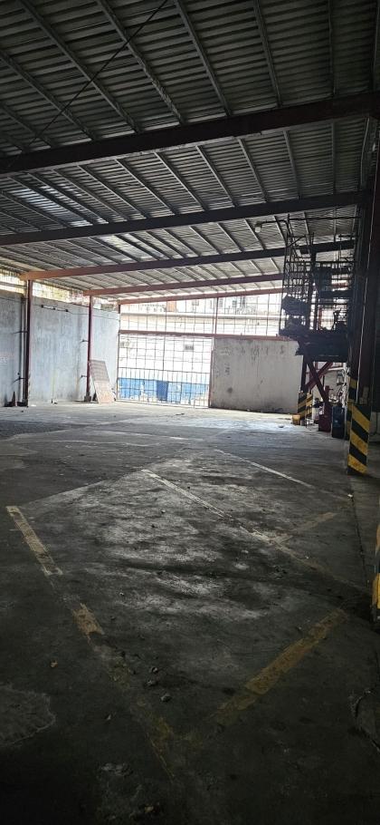 Venta de galera comercial ubicada en santa ana, calle estudiante, ancón.
