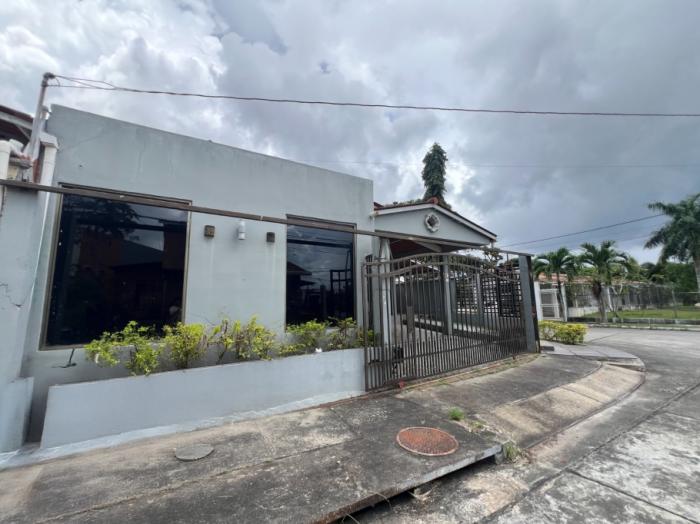 Casa en venta, $172,800, residencial vista mar, la chorrera 