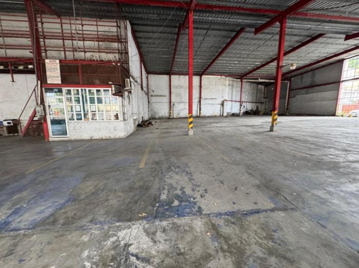 Venta de galera comercial ubicada en santa ana, calle estudiante, ancón