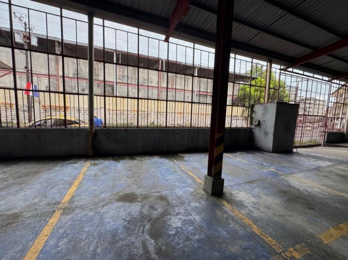 Venta de galera comercial ubicada en santa ana, calle estudiante, ancón