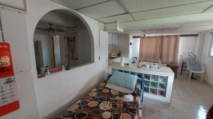 Venta de casa en el espinar, colón