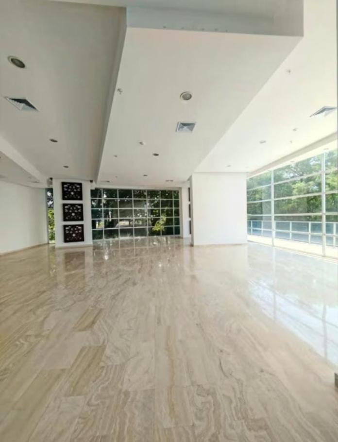 Venta de apartamento con vista al mar en coco del mar, san francisco