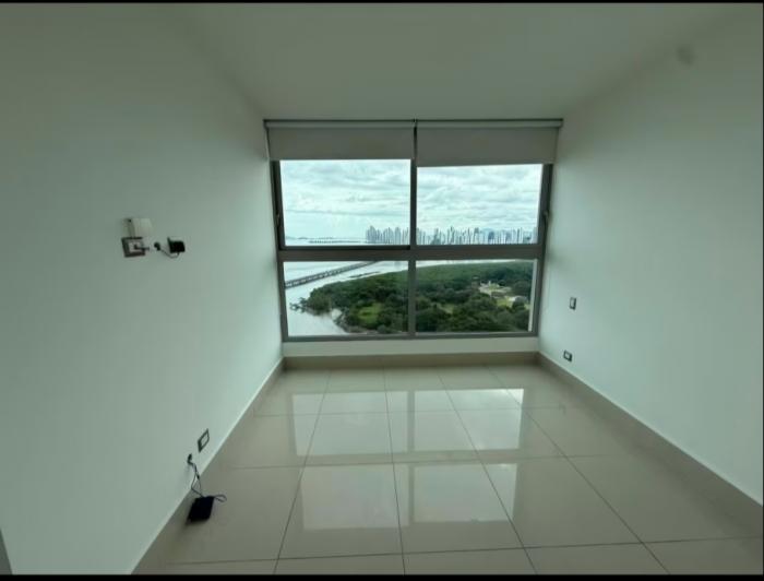 Alquiler de apartamento amoblado en costa del este, juan díaz