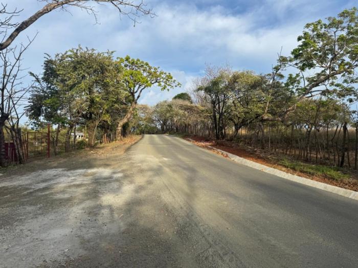 For sale: titled land in hicaco, 300 meter from the beach.