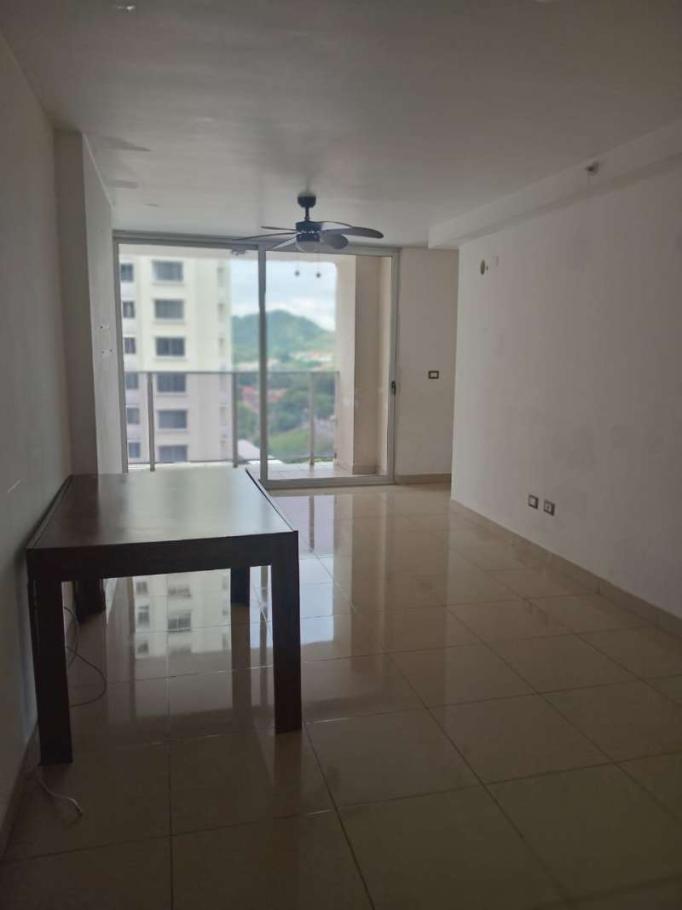 Venta de apartamento en ph rokas, condado del rey
