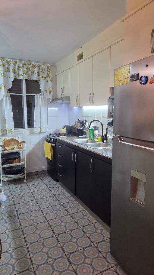Venta de apartamento en via españa, ph plaza valencia 