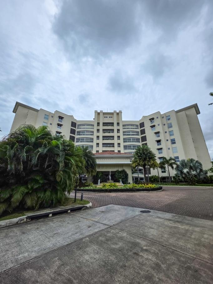 Se alquila hermoso apartamento en santa maría 
