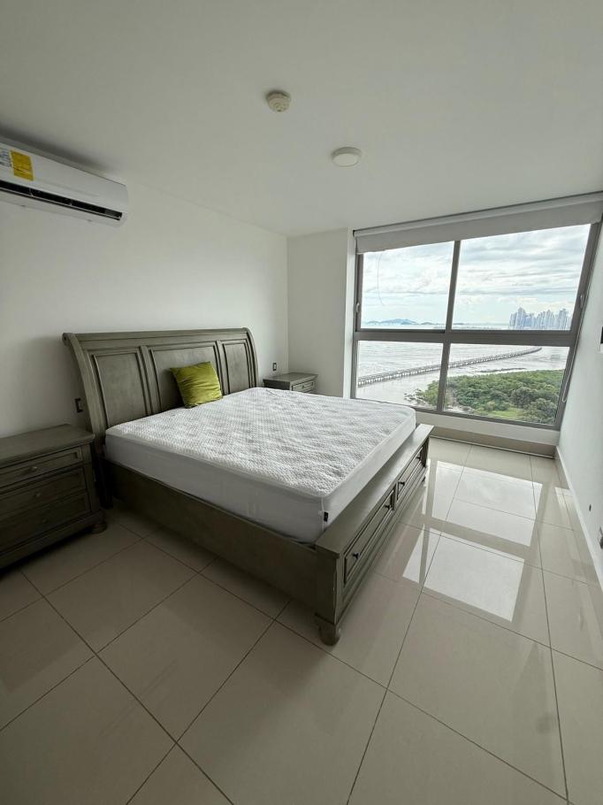 Alquiler de apartamento en ph. bali, costa del este