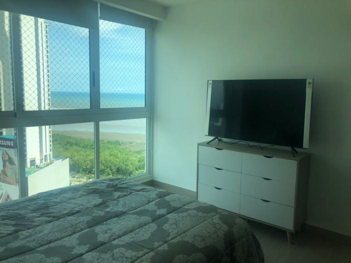Alquiler de apartamento amoblado en costa del este, panamá