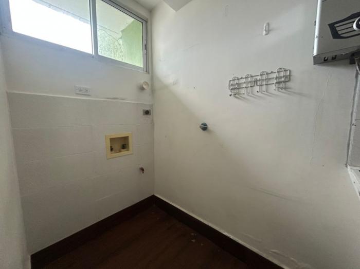 Venta de apartamento en ph parques del carmen, el carmen, bella vista