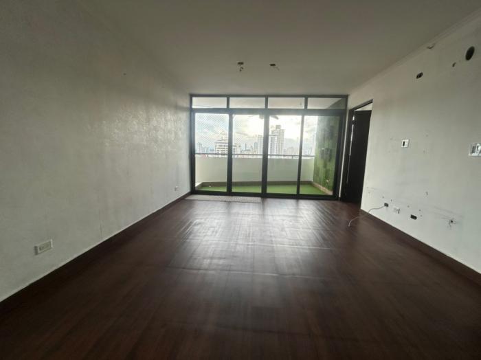 Venta de apartamento en ph parques del carmen, el carmen, bella vista