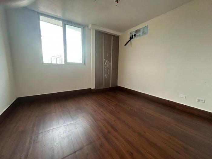 Venta de apartamento en ph parques del carmen, el carmen, bella vista
