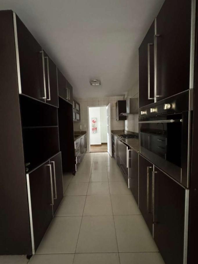 Venta en ph aurora tower, bella vista