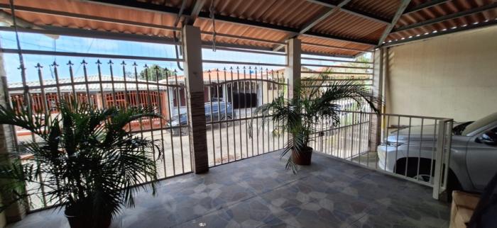 Casa en venta urb. jardines de sevilla, las cumbres